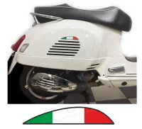 Rear Right side vent Extension for Vespa GTS Italian Flag Decal